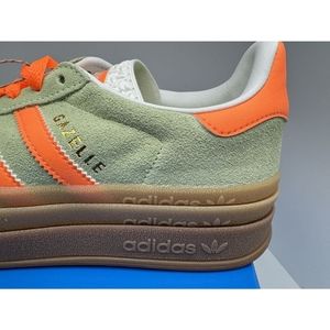 Meet your Posher, Robin